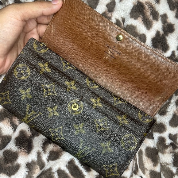 Louis Vuitton Sarah wallet Monogram - Picture 10 of 17